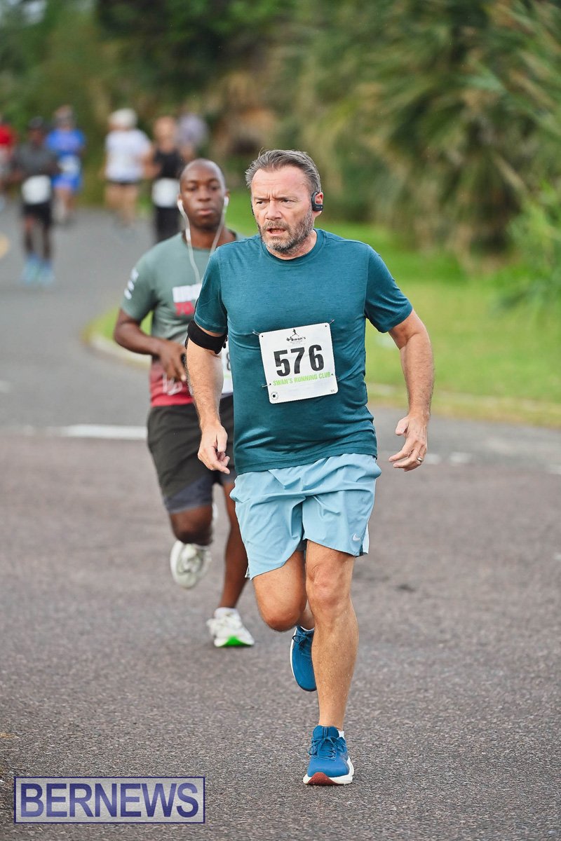 Northshore Medical Turkey Trot Bermuda December 1 2024 AW (26)