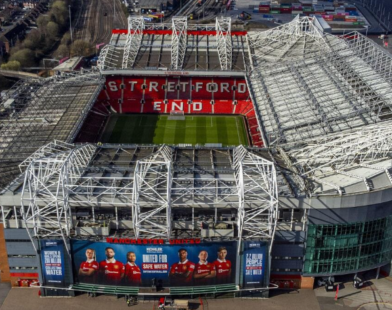 Manchester United confirm serious knee injury for midfielder at World Cup